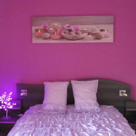 Bed and Breakfast Les Glycines Choloy Екстер'єр фото